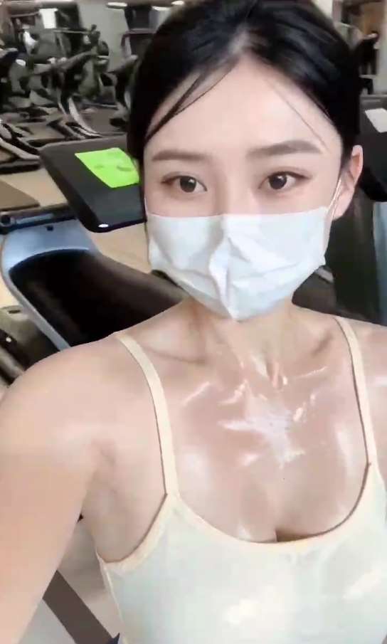 图片[2]-AI口罩美女健身写真教学，不用MJ，不用哩布，不用任何会员，纯屌丝玩法-三石资源库