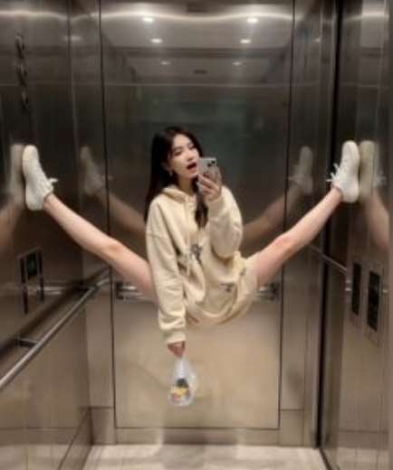 图片[2]-AI生成电梯一字马美女制作教程，条条流量上万，别再在外面被割韭菜了，全流程实操-三石资源库